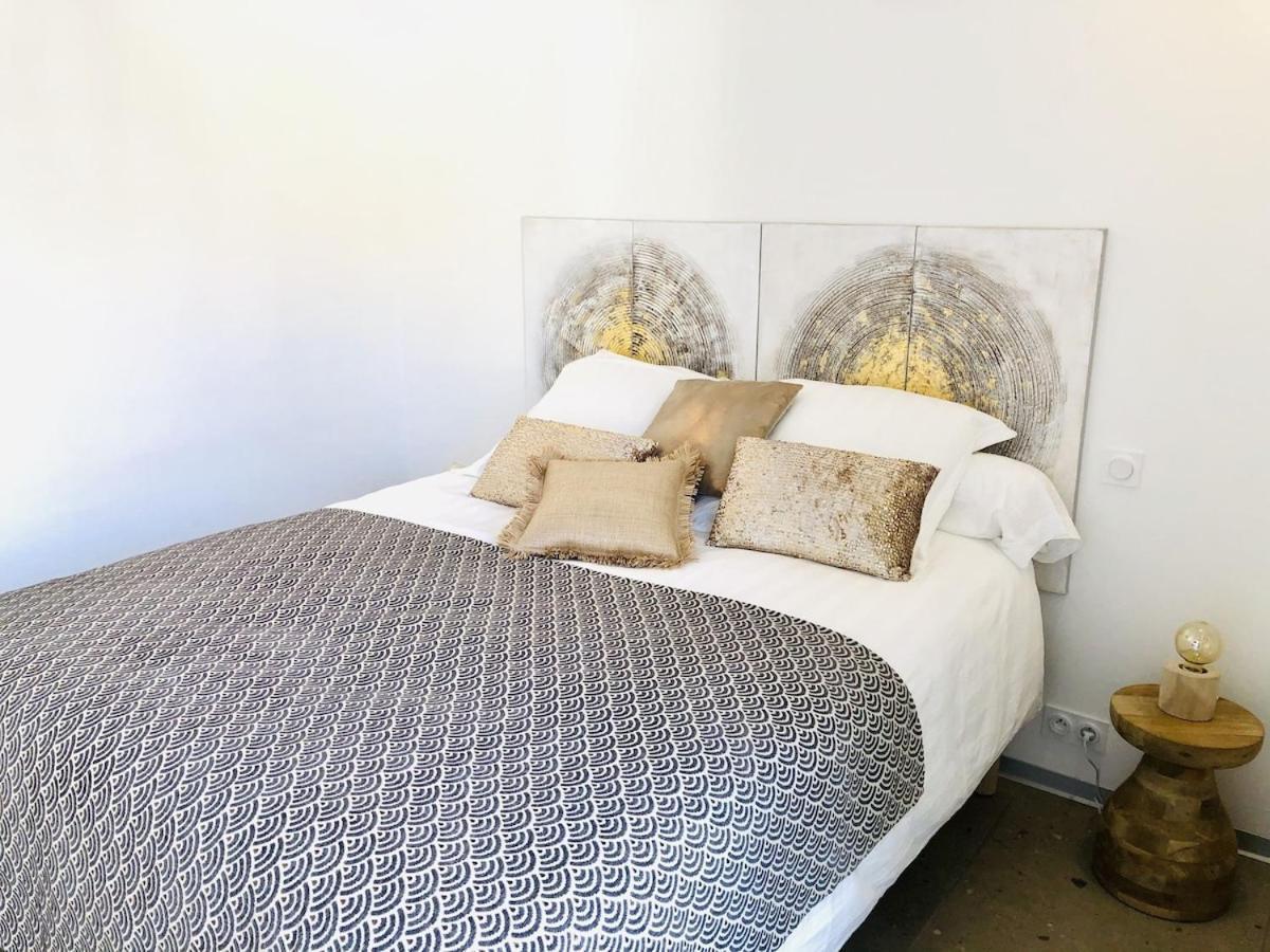Appartement T3 Lumineux Traversant Totalement Neuf En Face De La Plage Front De Mer Vue Sur Les Iles Vue Mer Panoramique Assuree Residence De La Plage Centre Ville Du Lavandou 3Eme Etage Avec Ascenseur Appartement T3 Льо Лаванду Екстериор снимка
