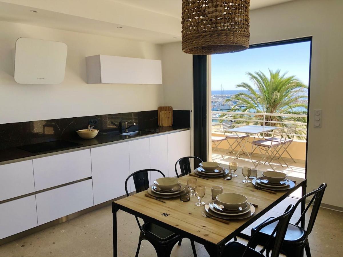 Appartement T3 Lumineux Traversant Totalement Neuf En Face De La Plage Front De Mer Vue Sur Les Iles Vue Mer Panoramique Assuree Residence De La Plage Centre Ville Du Lavandou 3Eme Etage Avec Ascenseur Appartement T3 Льо Лаванду Екстериор снимка